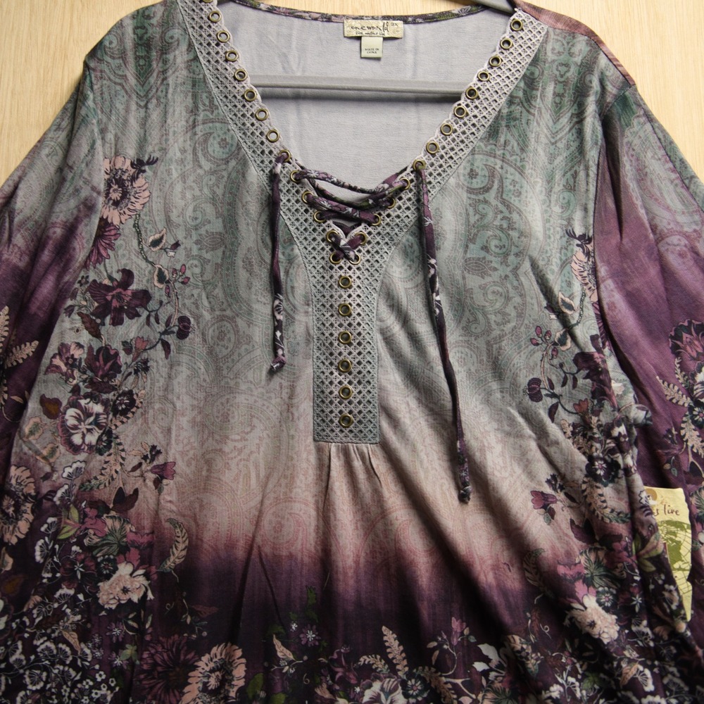 One World Live and Let Live Purple Floral Ombre Lace Up Tunic Top 3X NEW - Picture 3 of 8